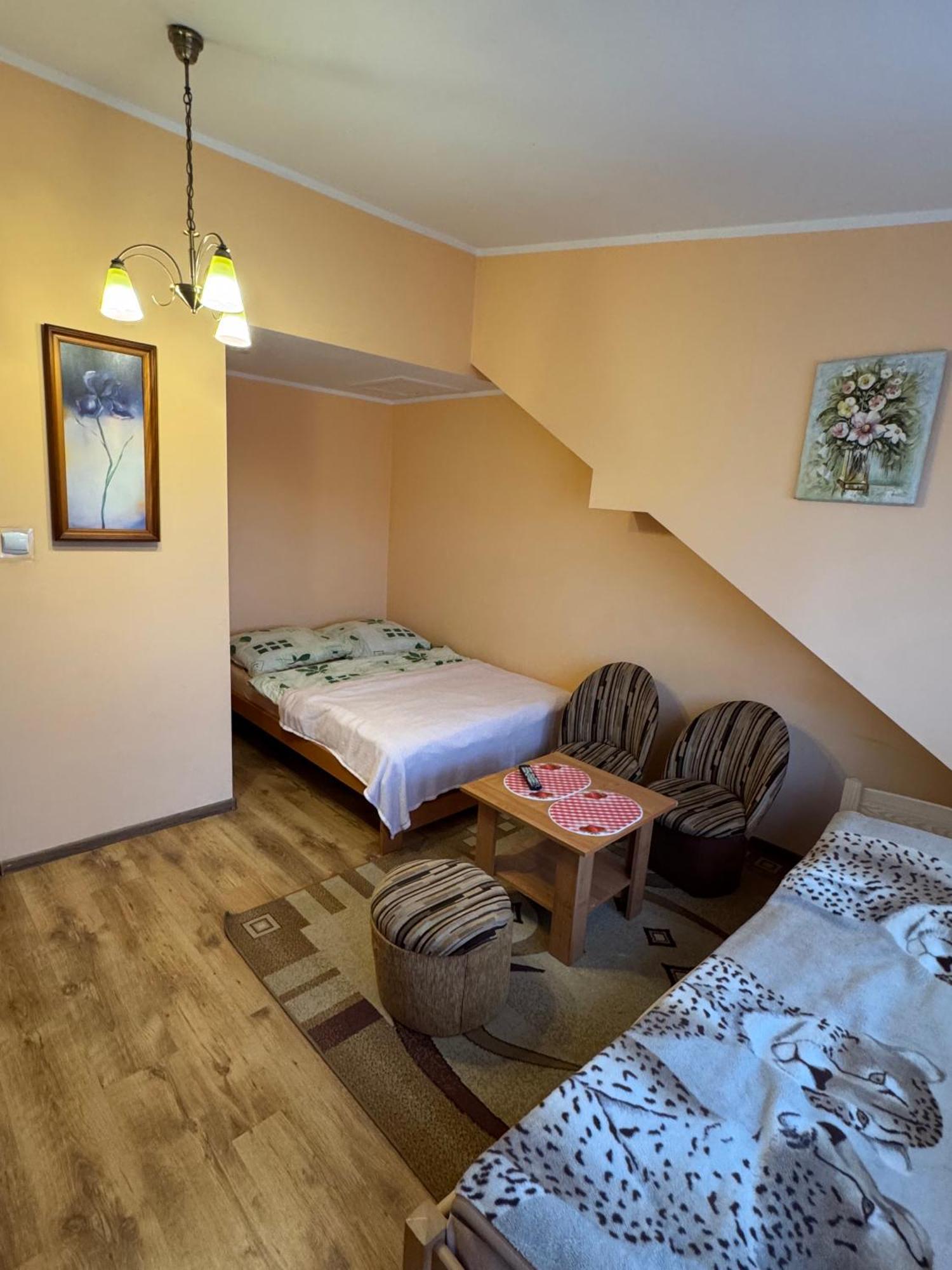Pokoje Goscinne U Sary Ujście-Darłowskie Exterior foto